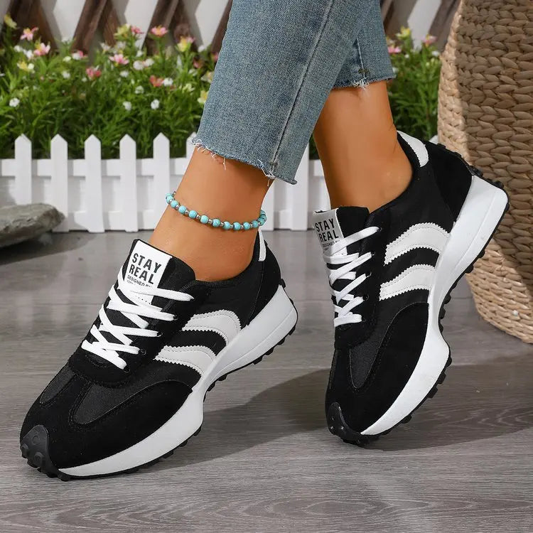 2026 Women Sneakers Spring New Luxury Flat Comfortable Slip on Soft Trend Sneakers Women Lightweight Outdoor Shoes for Women