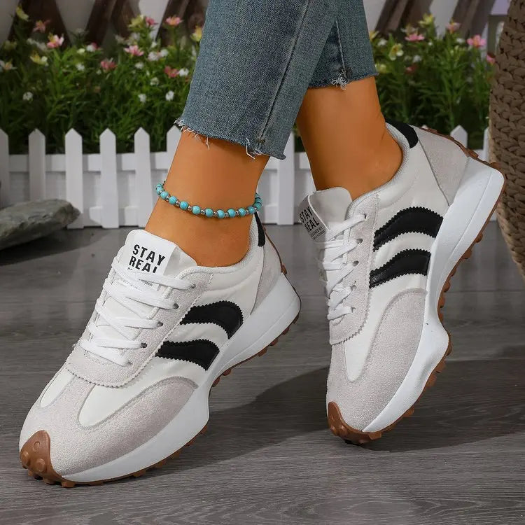 2026 Women Sneakers Spring New Luxury Flat Comfortable Slip on Soft Trend Sneakers Women Lightweight Outdoor Shoes for Women